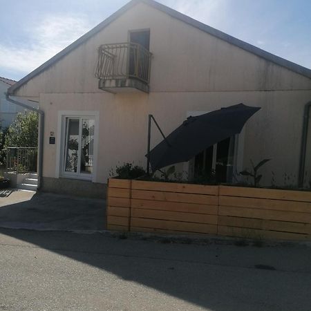 Haeuschen Am Meer Vodice Exterior foto